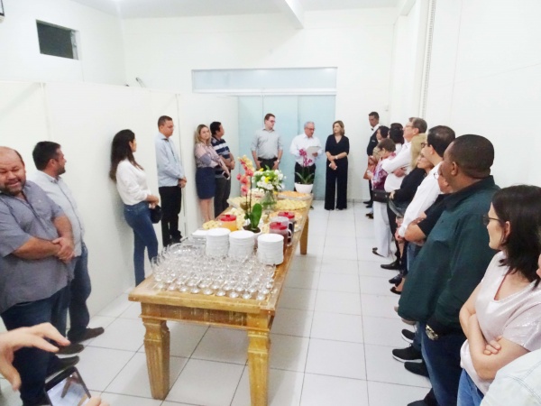 Diretoria recepciona convidados em Cacoal