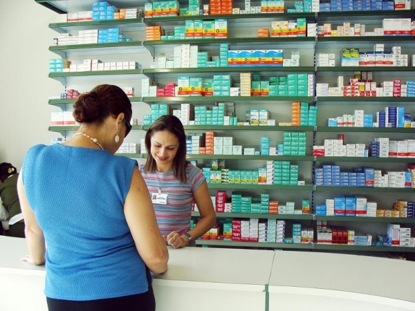 Unimed inaugura farmácia em Rolim