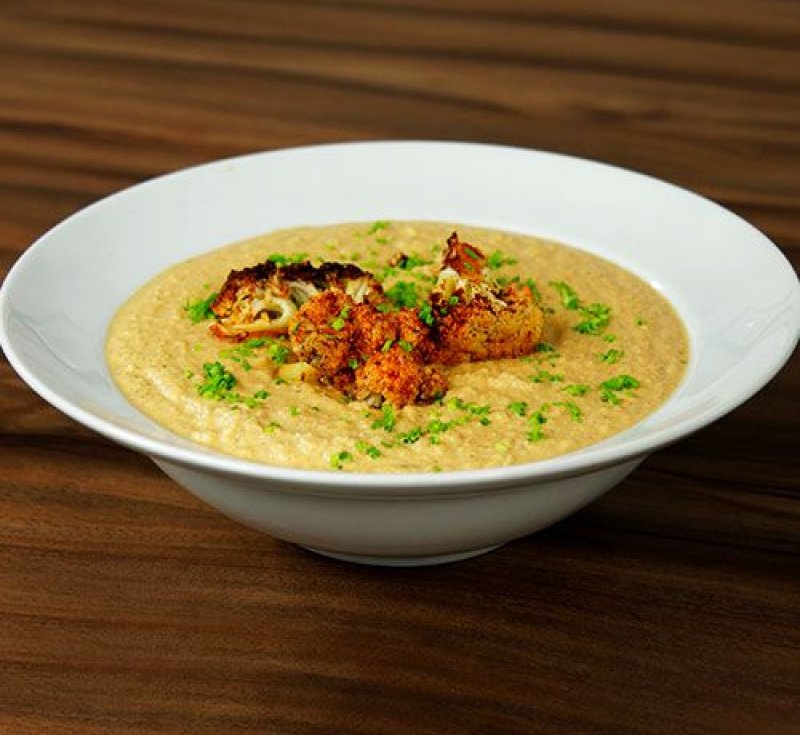 Aprenda a fazer uma sopa cremosa de couve-flor