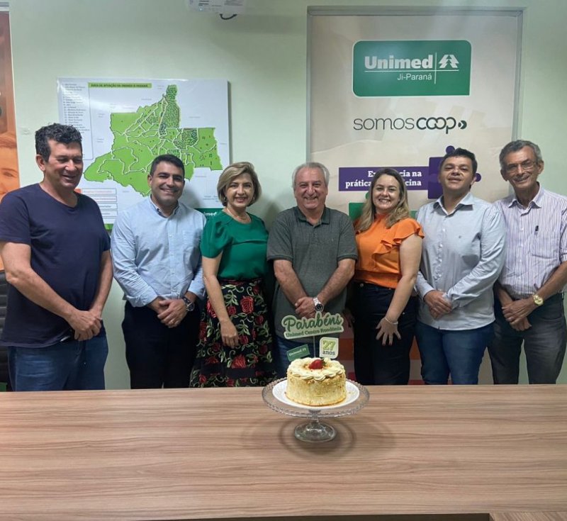 Diretoria e Conselheiros celebram os 27 anos da Unimed Centro Rondônia
